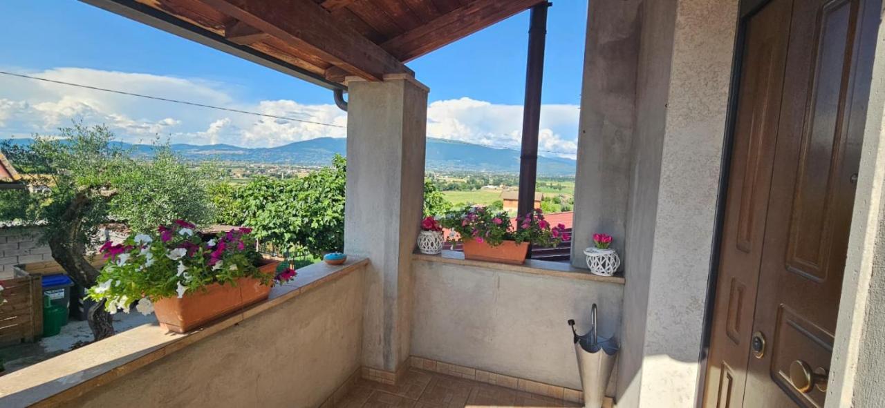 Delizioso Appartamento Collinare Limigiano Luaran gambar